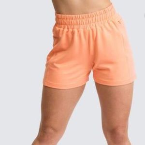 Doyoueven boxy shorts